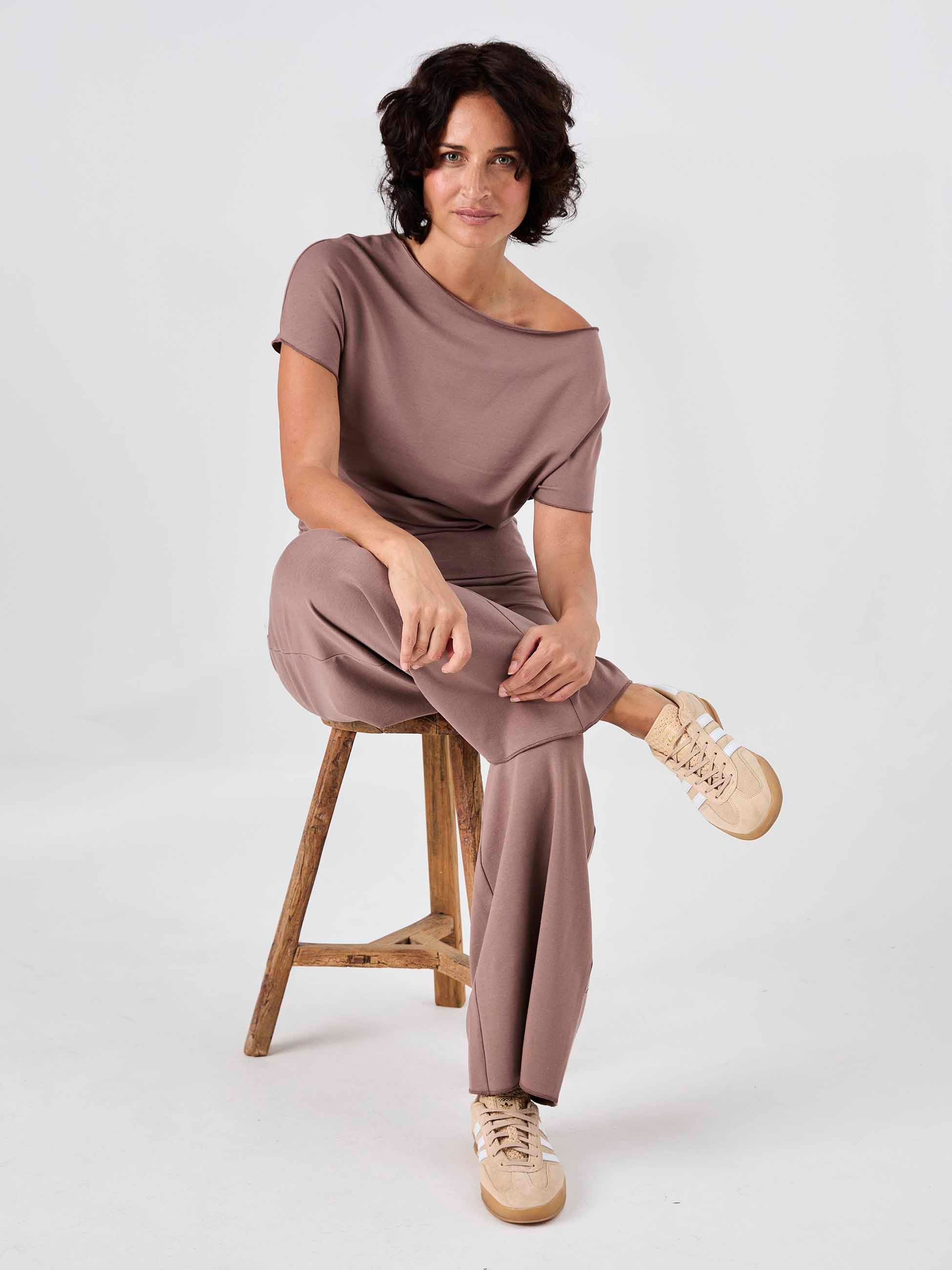 Classic Wide Leg Sweat Pants - Taupe - Image 4