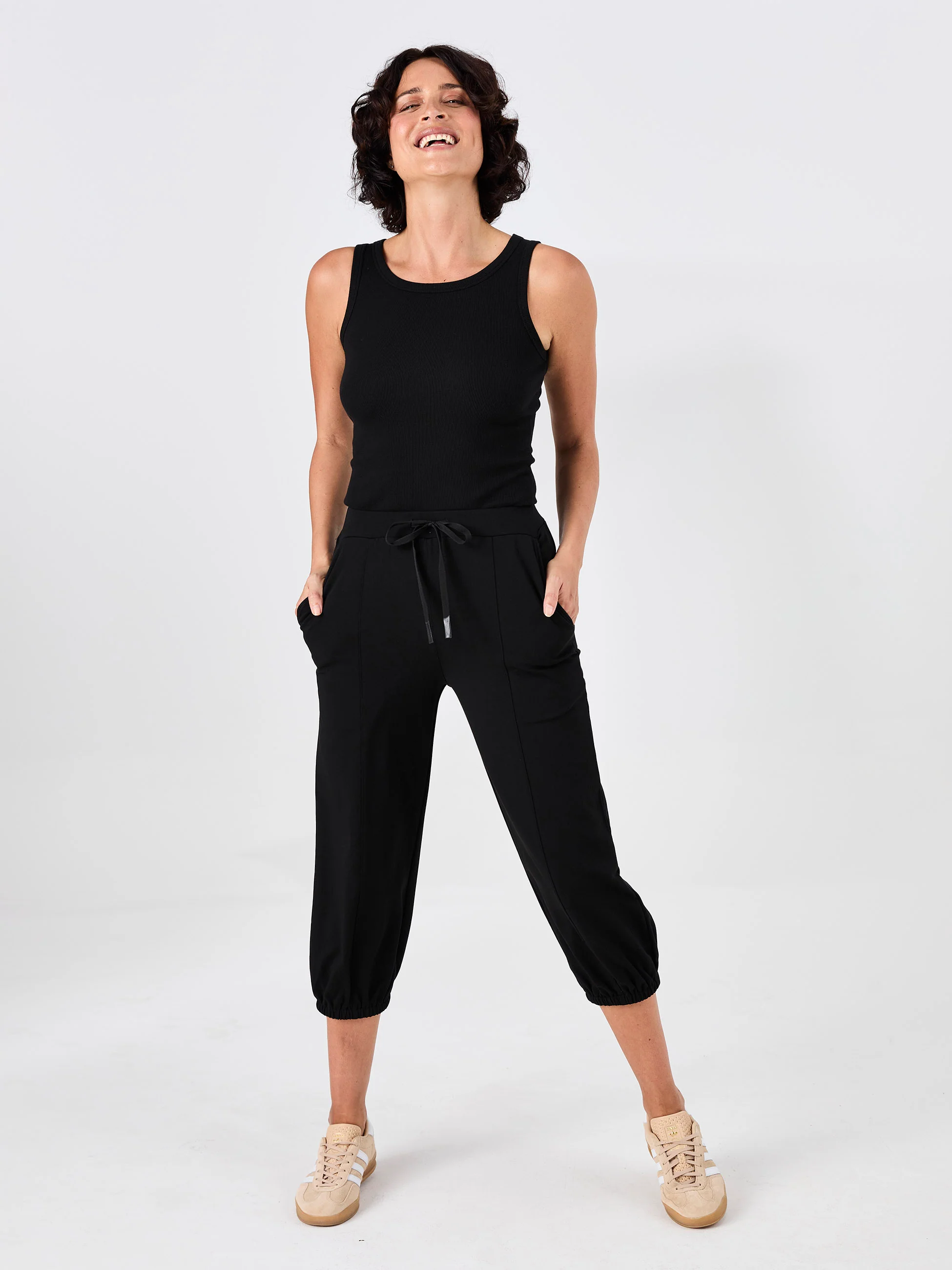 Dune Sweat Pant - Black - Image 5