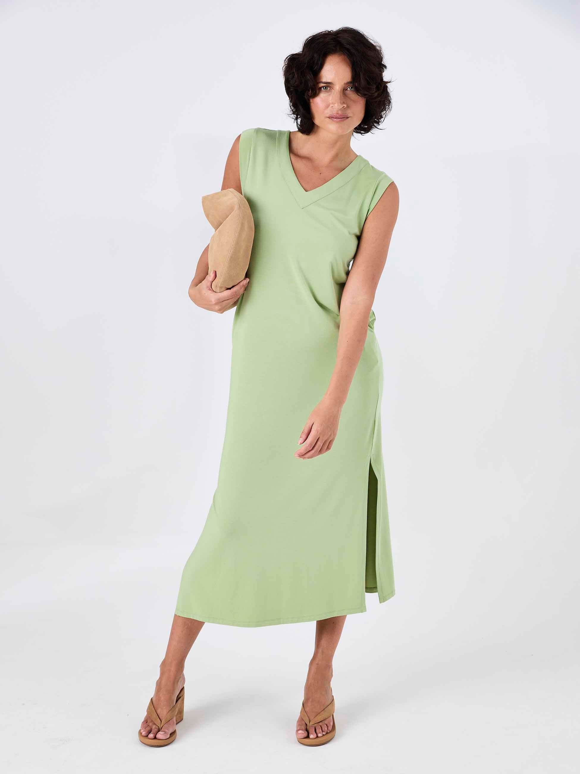 Everly V Neck Maxi Dress - Matcha Green - Image 3