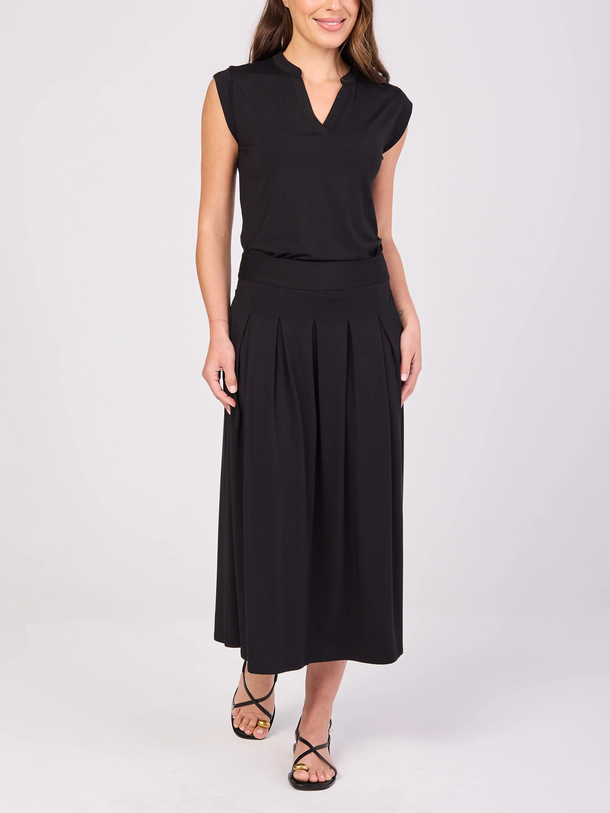 Pleat Skirt - Black - Image 4
